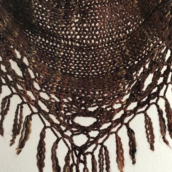 NEW Handmade Triangular Bulky Beauty Lace Sequoia Shawl, 102"L & 37"D - Picture 6 of 13